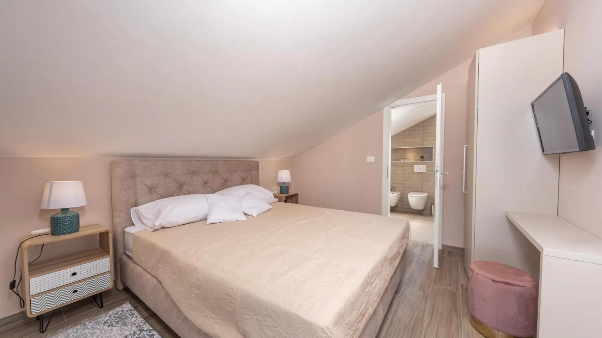 Beautiful Modern Villa Porec